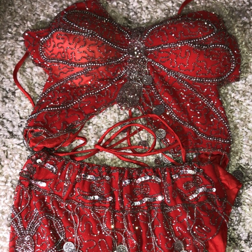 Authentic Gypsy Stunning Red Set - image 1